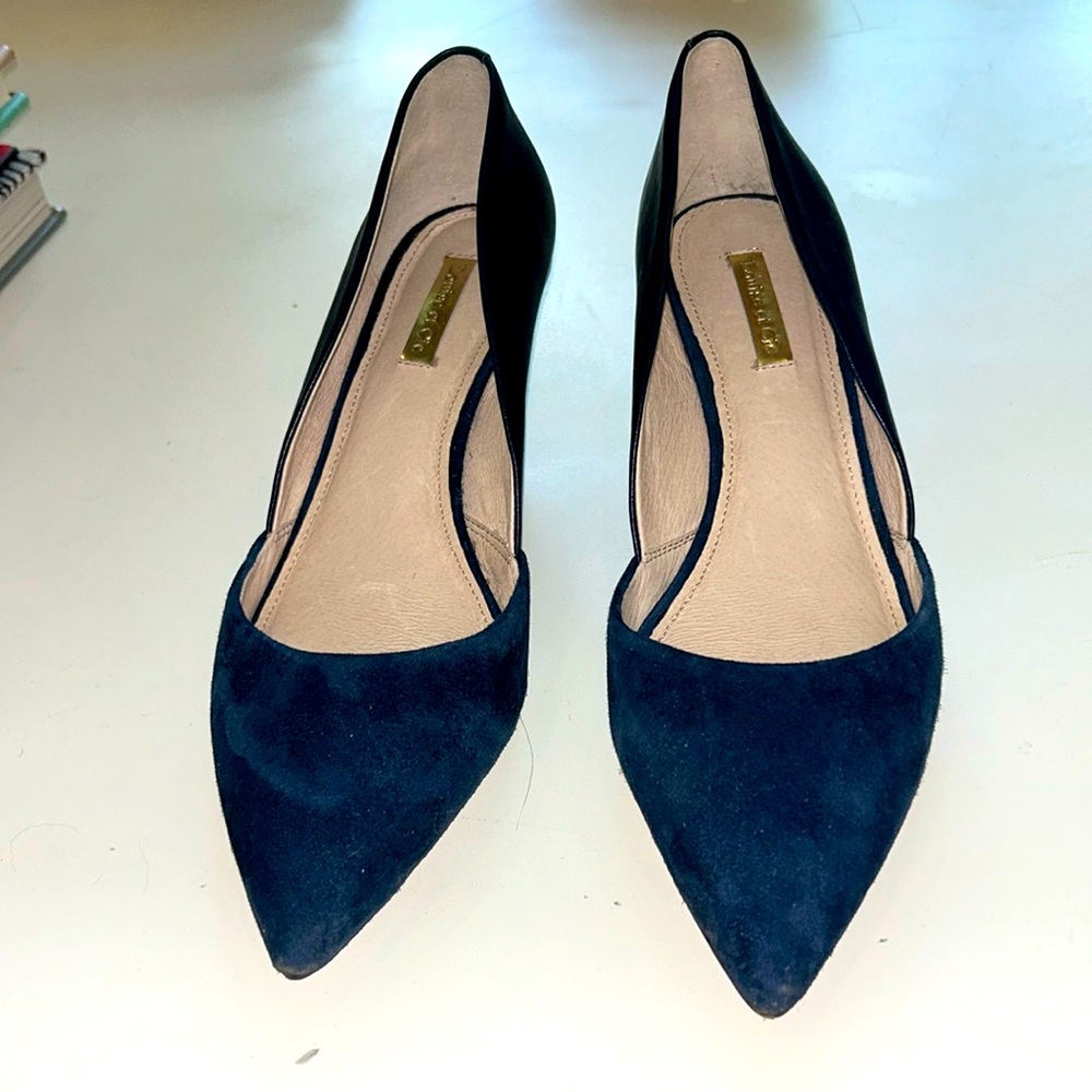 Navy Louise et Cie pumps, suede toe, leather body, lightly worn